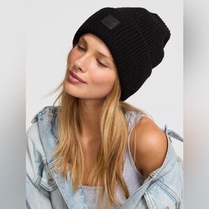 NWT VSPINK Knit Beanie Hat Black